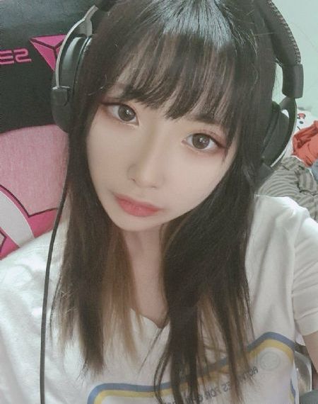 SPA推油少年少妇对白_BD英语手机在线观看