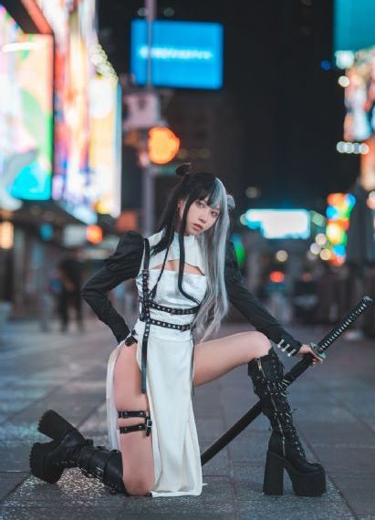 三个女同学让我做_超清免费观看韩国